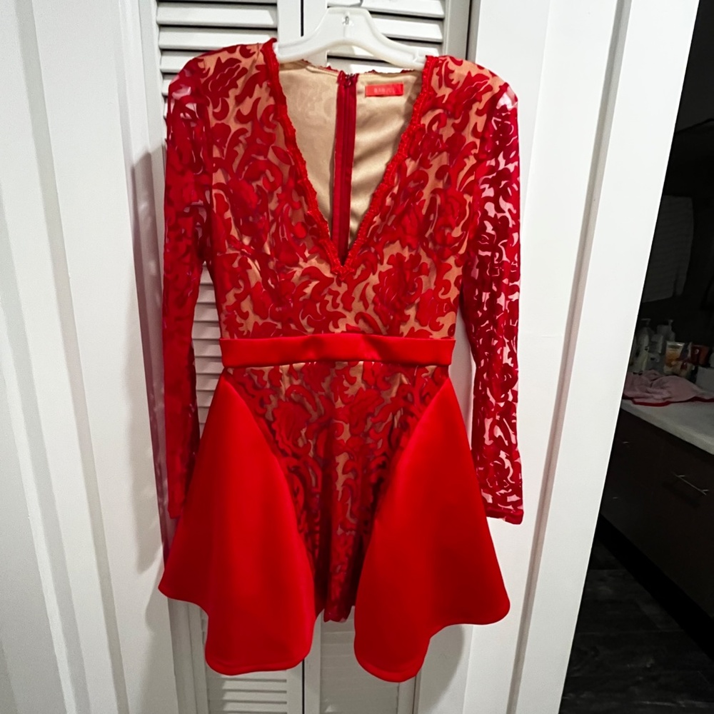 NWOT Low Cut  Red Lace Long Sleeve Dress With Nude Lining HOT HOT HOT - Picture 15 of 16